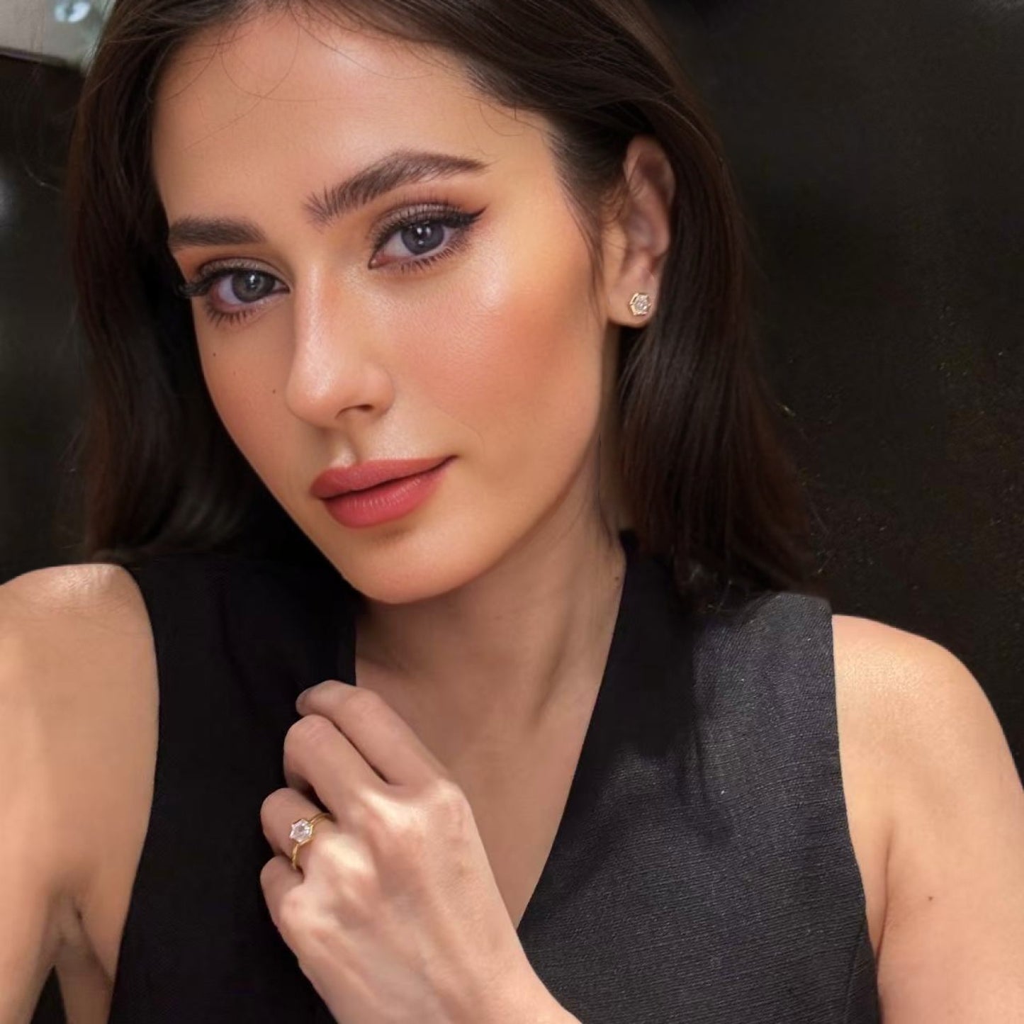 RIZILIA BEEHIVE Hexagon Solitaire Ring with Custom-Cut 1CT (6mm) Gemstone CZ in 18K Yellow Gold Plated